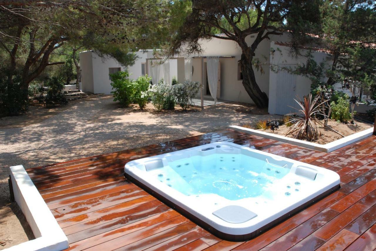 Aparthotel La Hacienda Sant Ferran de Ses Roques Exterior foto